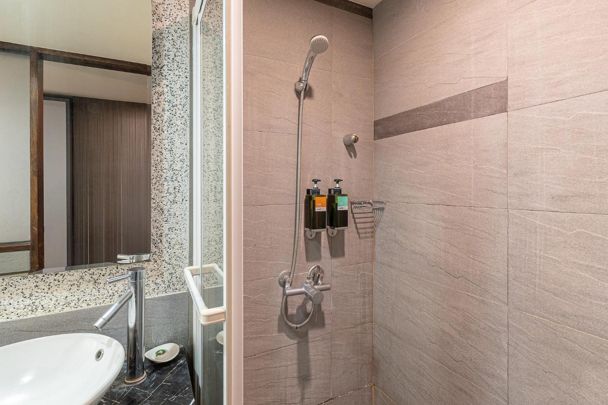 The Galerie Hotel Taichung Esterno foto