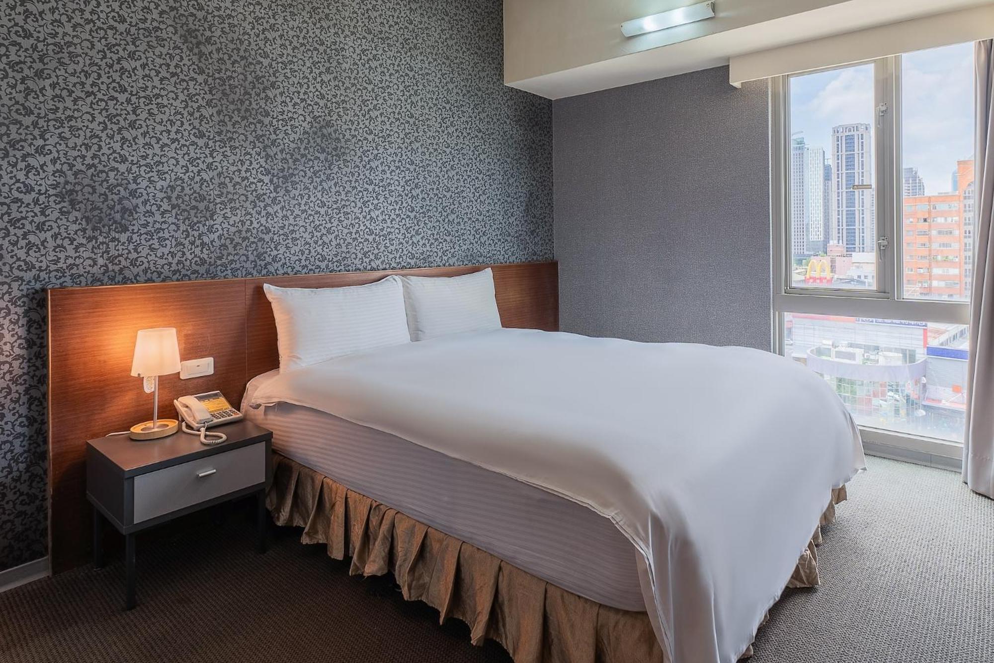 The Galerie Hotel Taichung Esterno foto