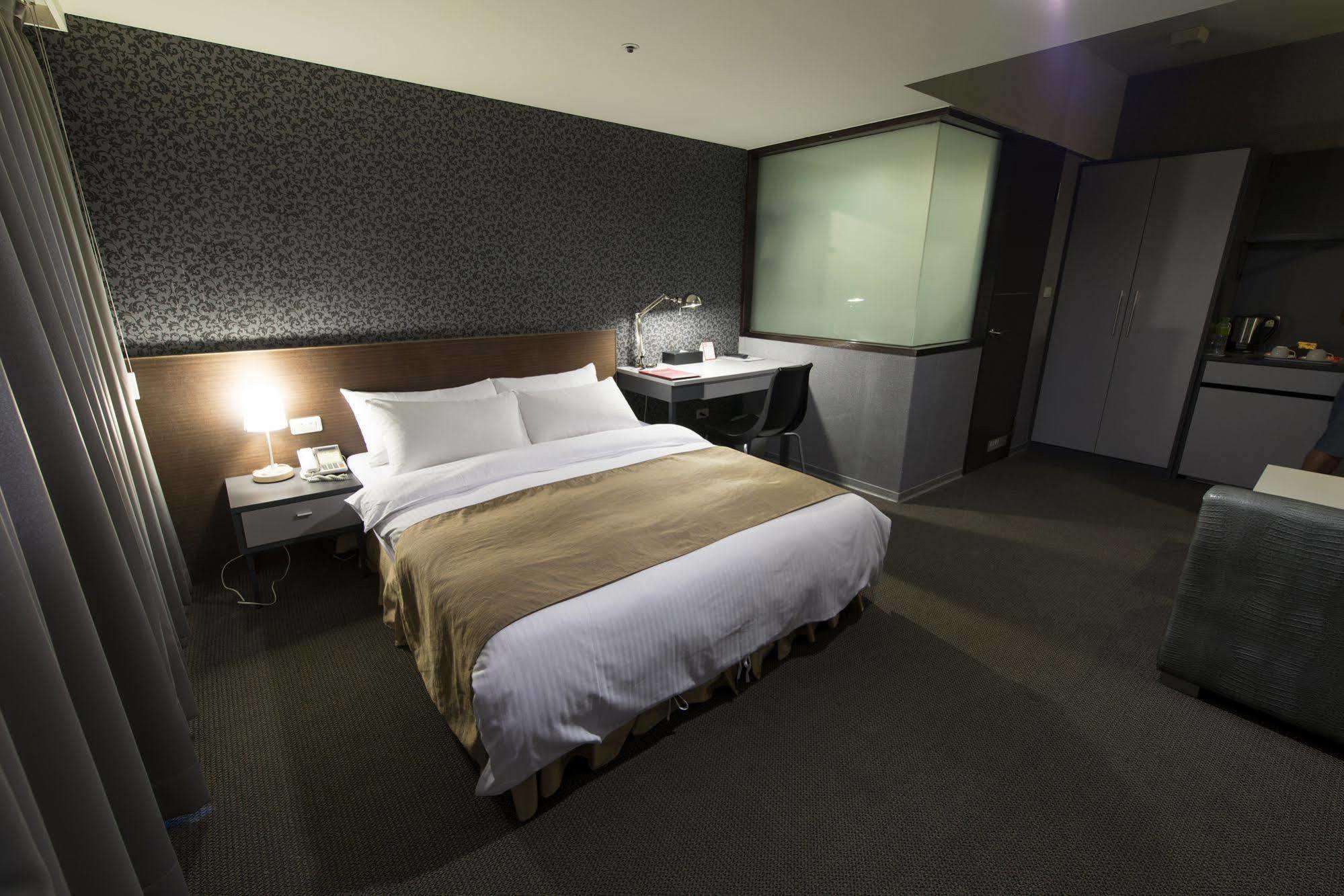 The Galerie Hotel Taichung Esterno foto